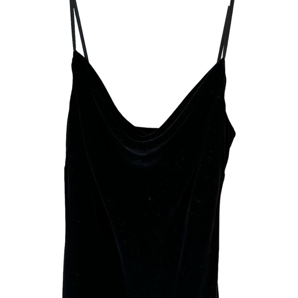 Banana Republic, Black Velvet Scoop neck dress - Picture 4 of 5